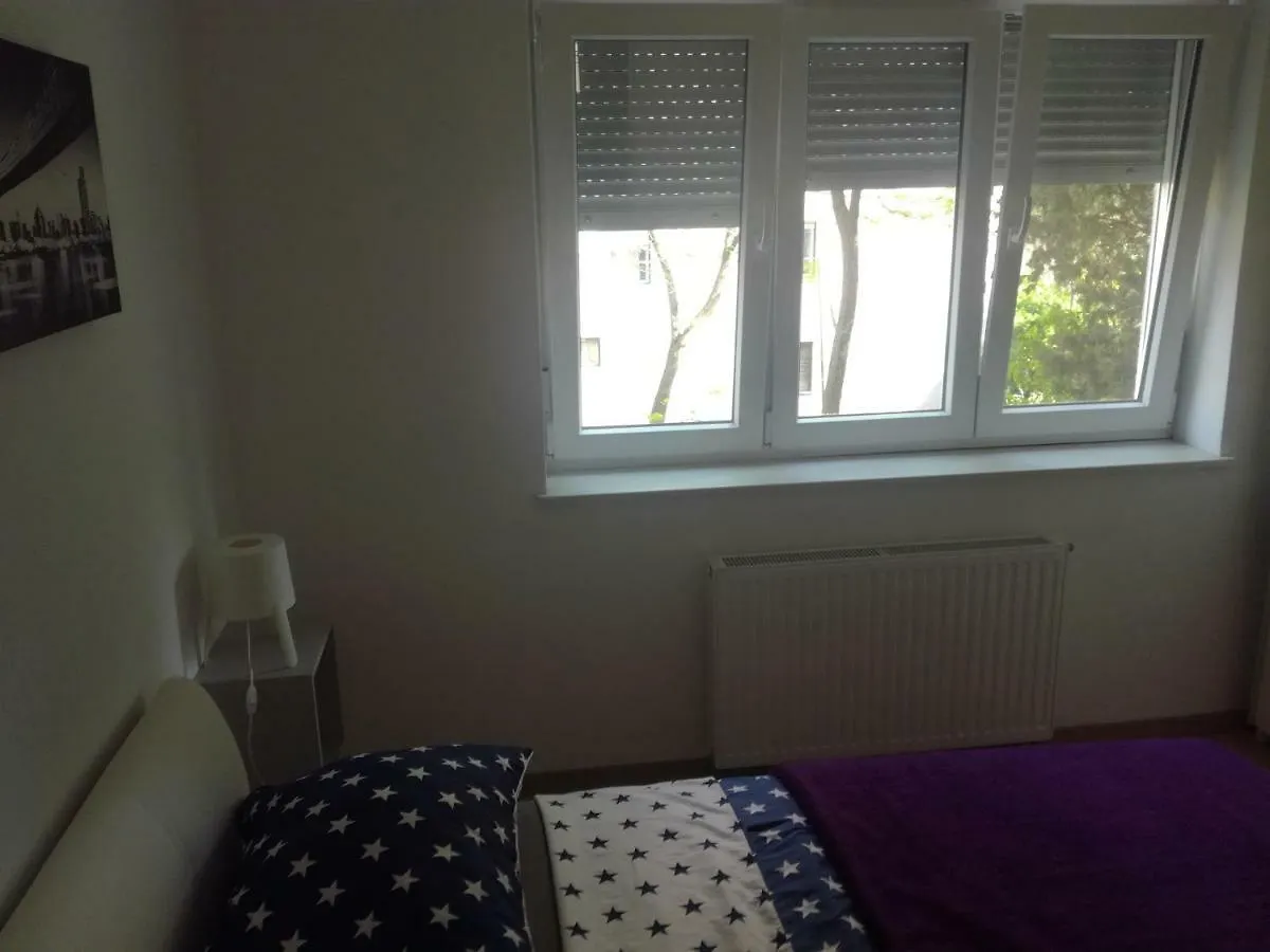 Soba U Centru Hotell Pula 0*,
